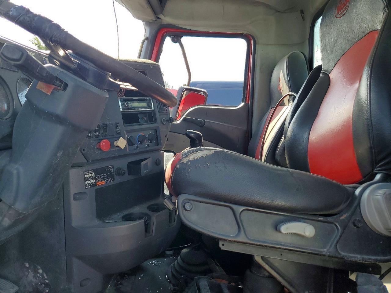 2014 Mack CXU600-Semi Truck