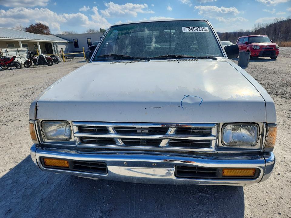 1995 Nissan Truck xe