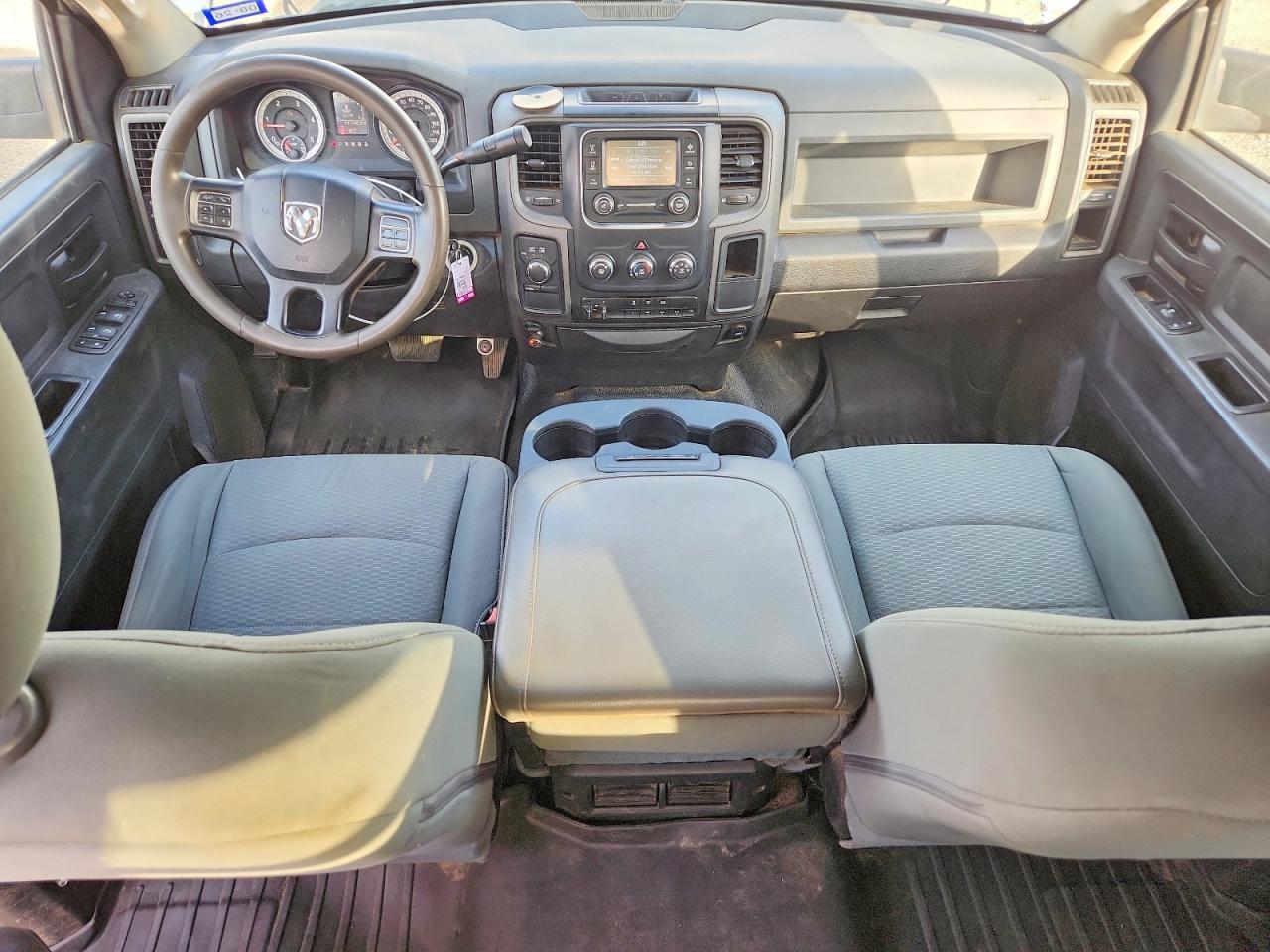 2014 Dodge RAM 3500 Flatbed Truck