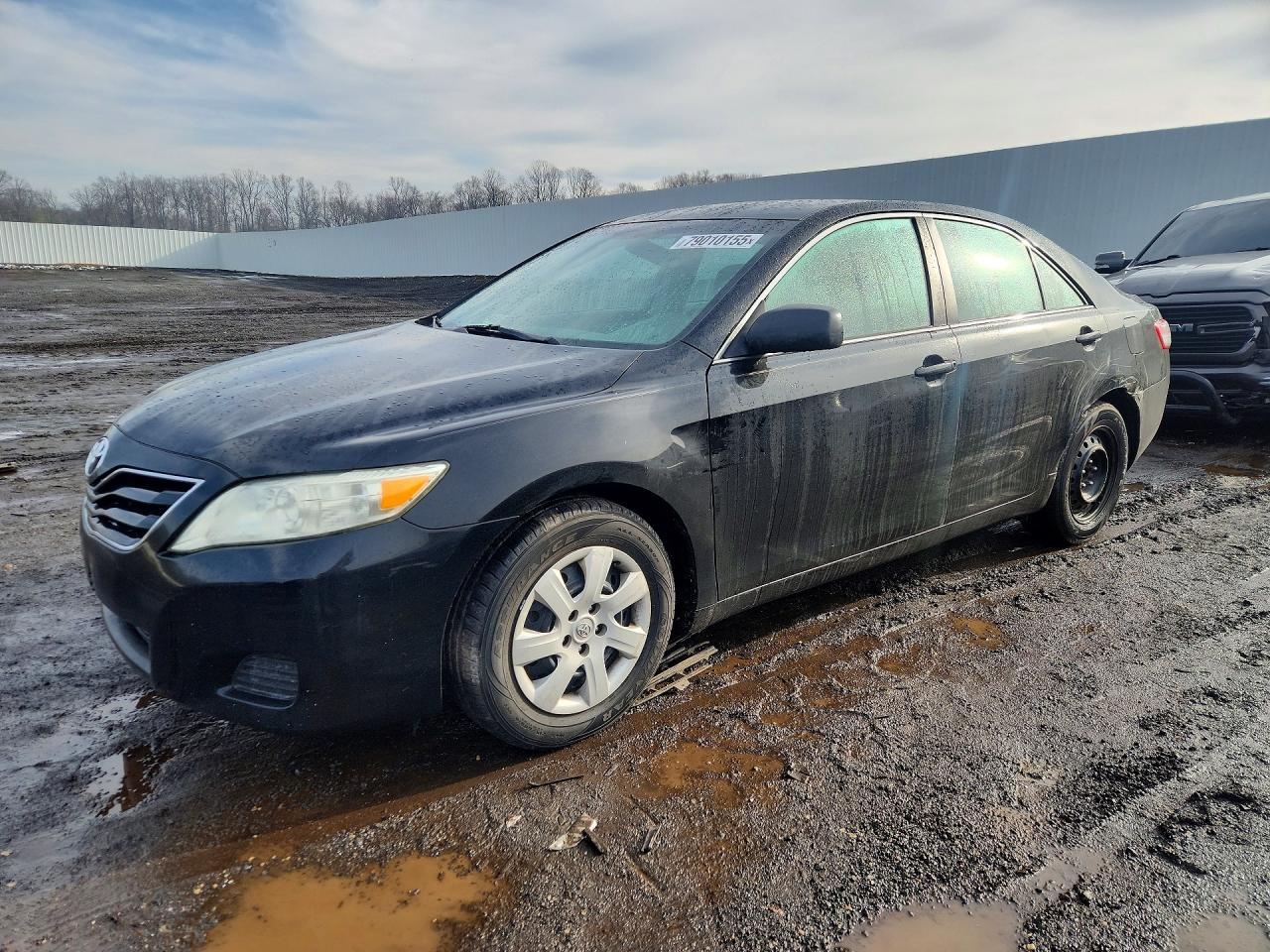 2011 Toyota Camry le