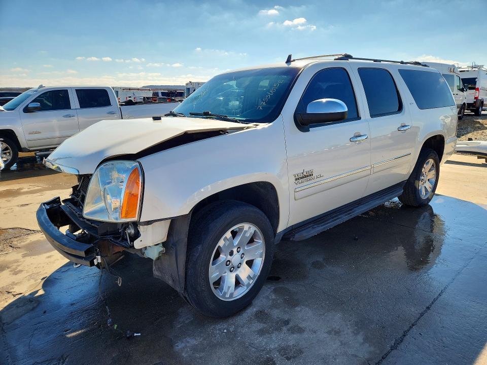 2013 GMC Yukon xl C1500 slt