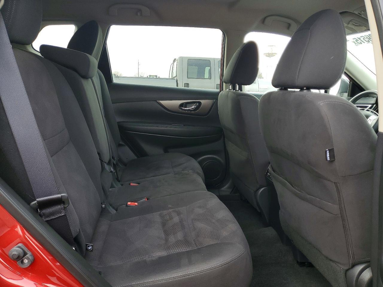 2016 Nissan Rogue s