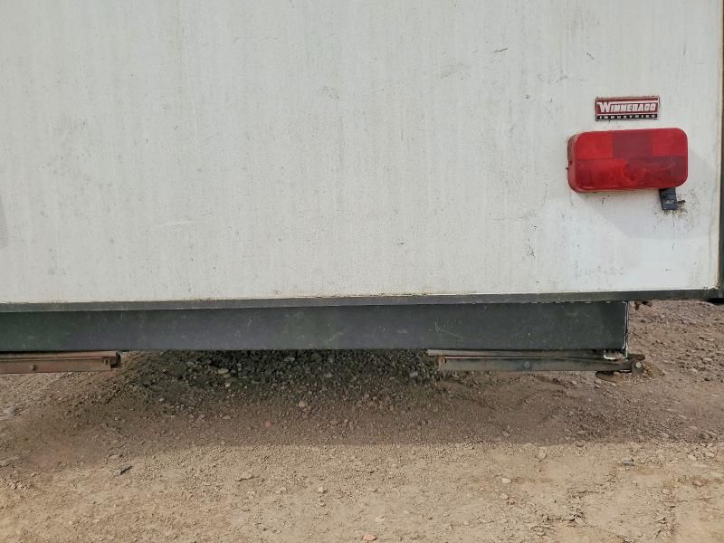 2017 Winnebago Camper