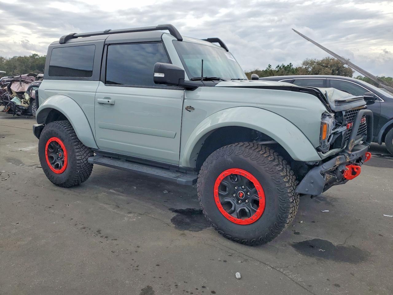 2023 Ford Bronco Base