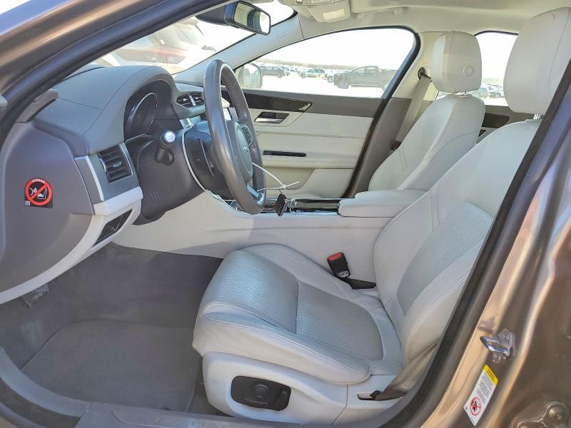 2016 Jaguar Xf Prestige