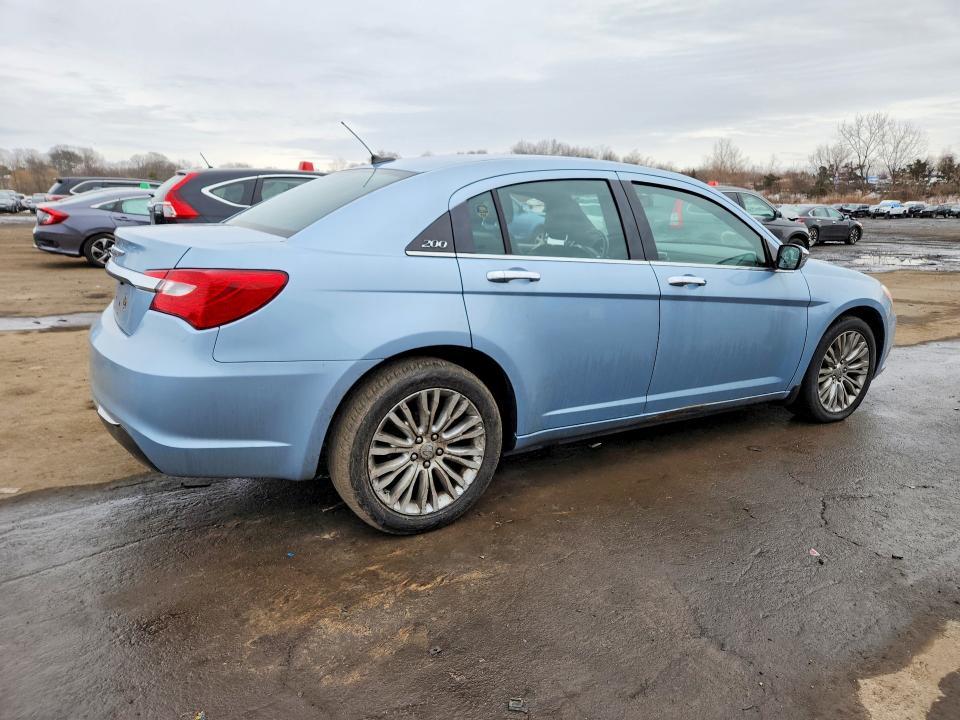 2012 Chrysler 200 Limited