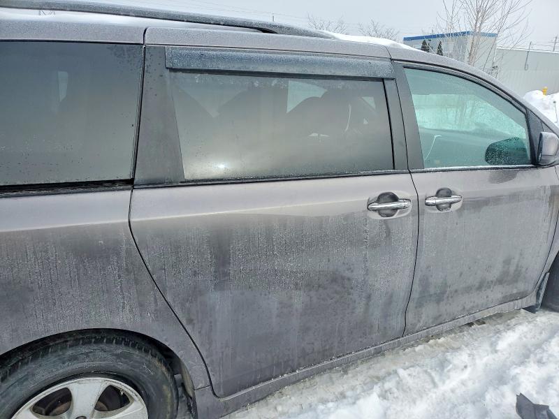 2019 Toyota Sienna se