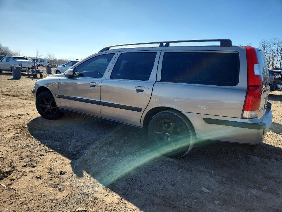 2002 Volvo V70