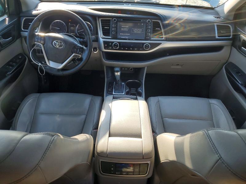 2018 Toyota Highlander se