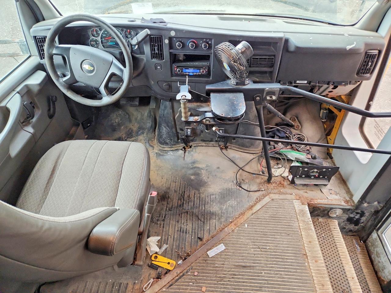 2012 Chevrolet 2012 Thomas Minotour G3500-School Bus