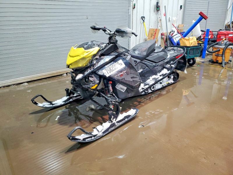 2018 Skidoo 2018 Skidoo MXZ