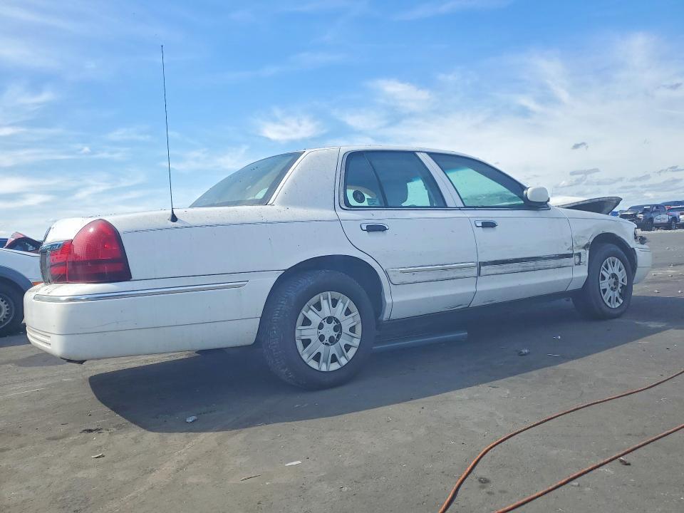 2005 Mercury Grand Marquis gs