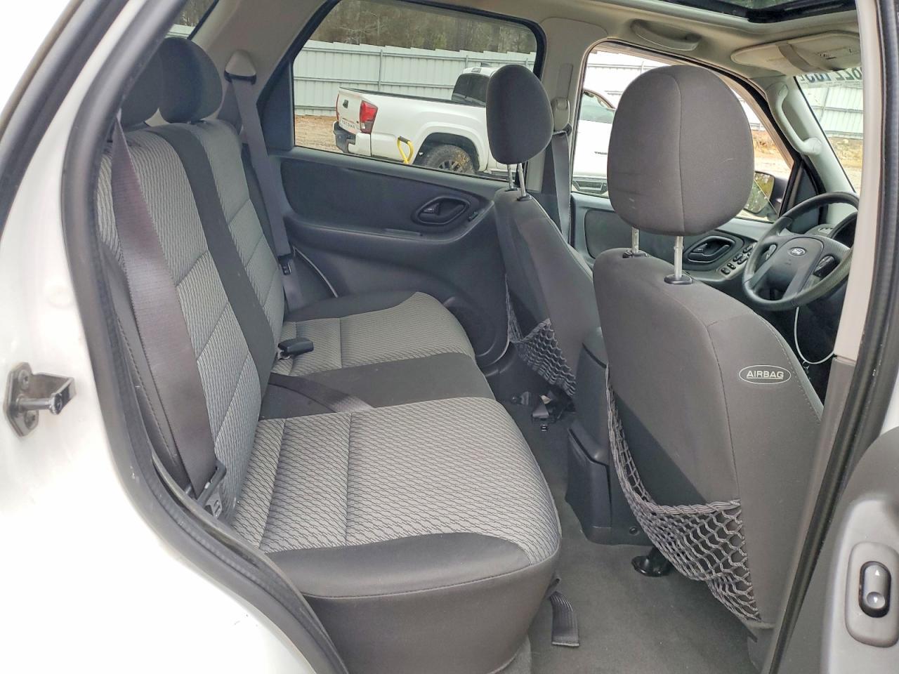 2004 Ford Escape xlt