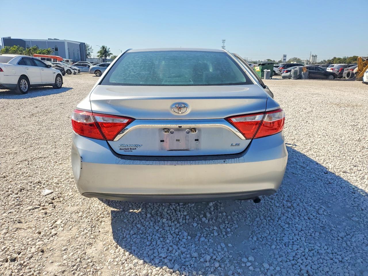 2016 Toyota Camry le