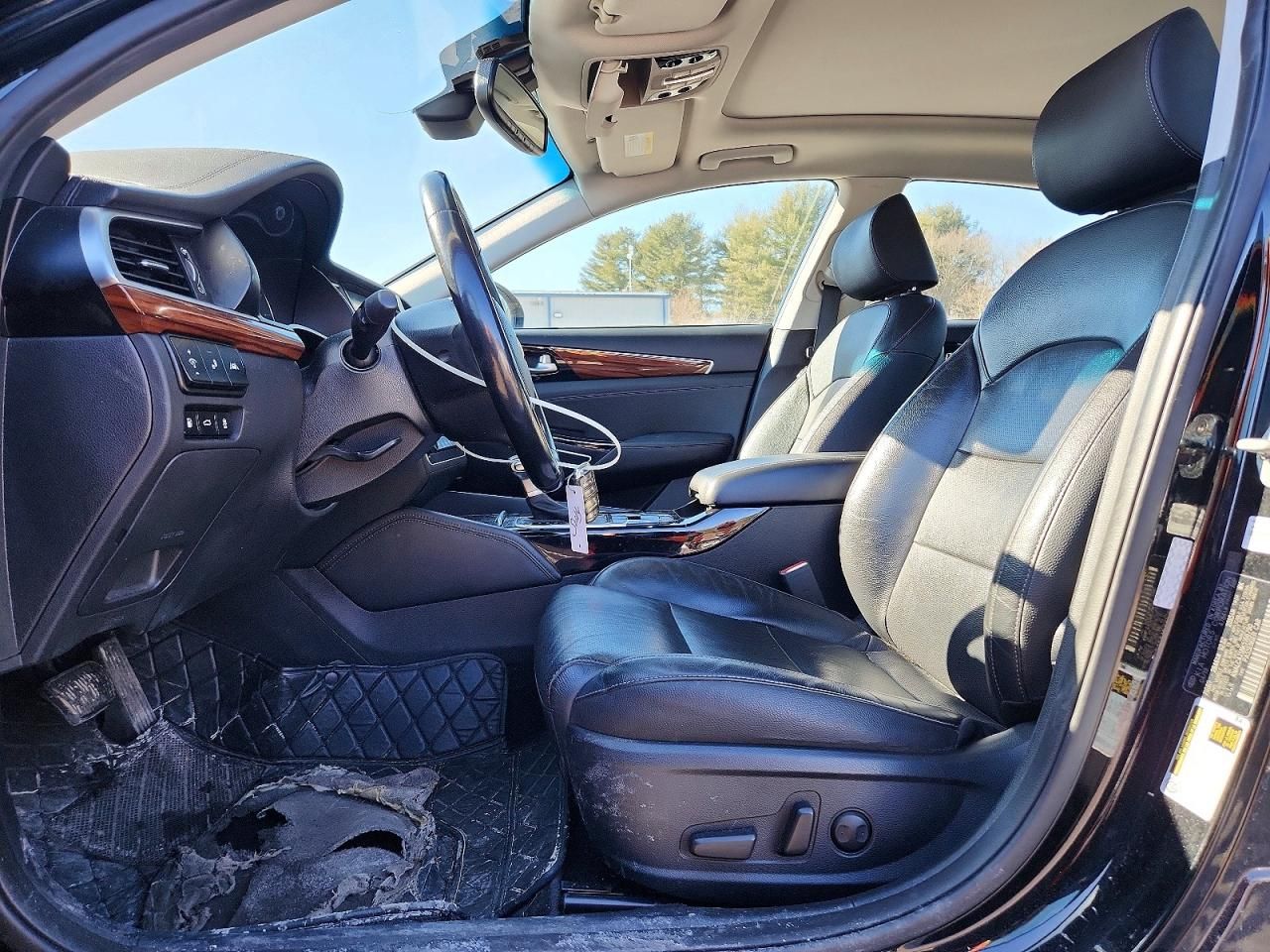 2019 KIA Cadenza Luxury