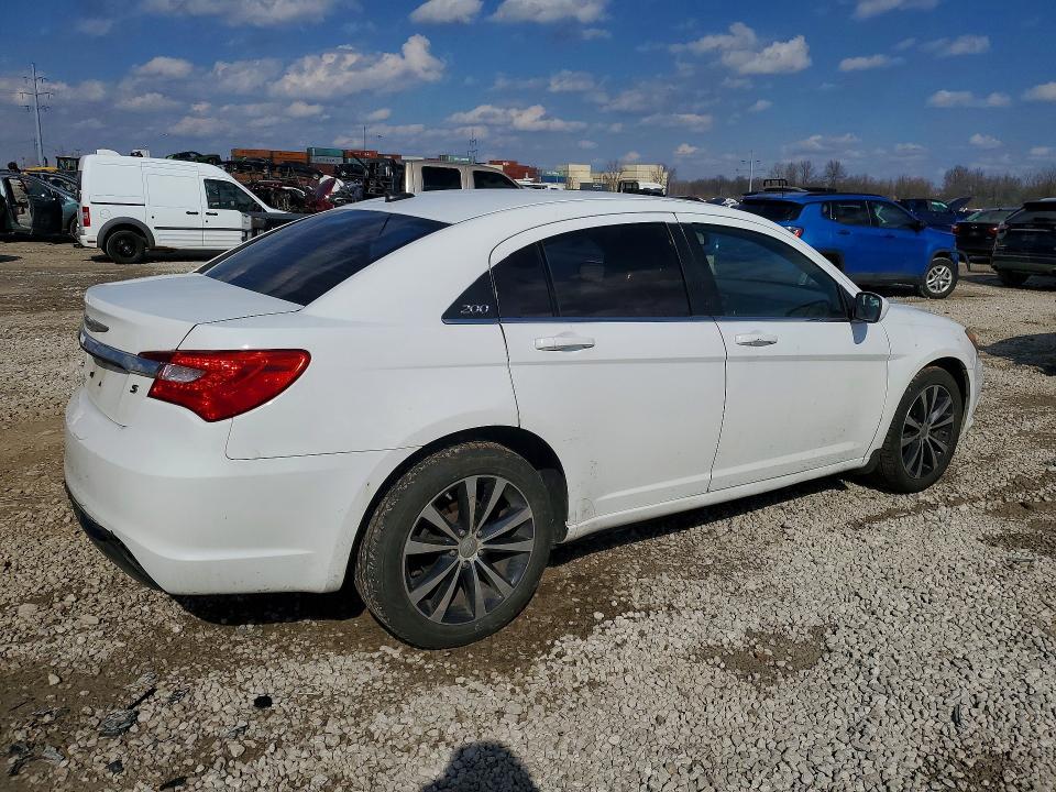 2013 Chrysler 200 Limited