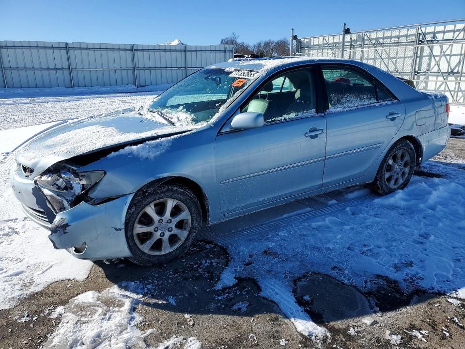 2005 Toyota Camry le