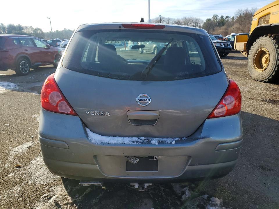 2012 Nissan Versa 1.8 s