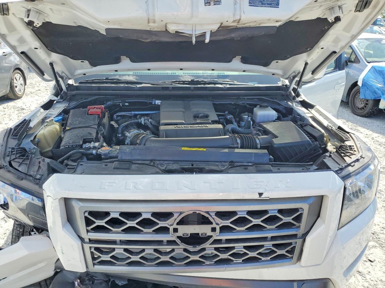 2023 Nissan Frontier SV