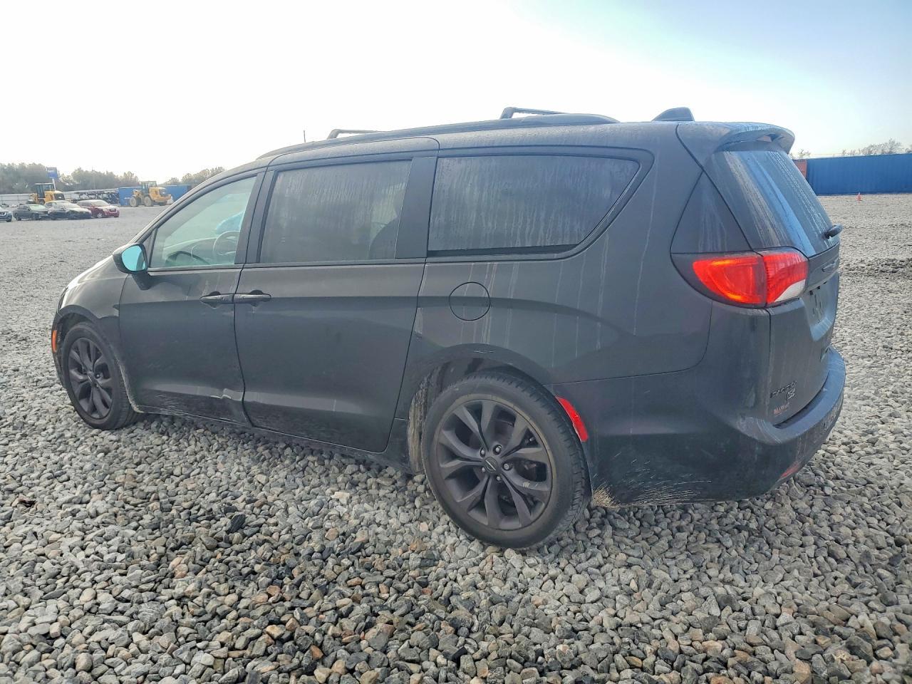 2020 Chrysler Pacifica Touring l Plus