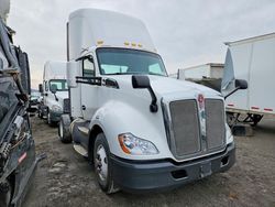 2016 Kenworth T680 Semi Truck for sale in Cahokia Heights, IL