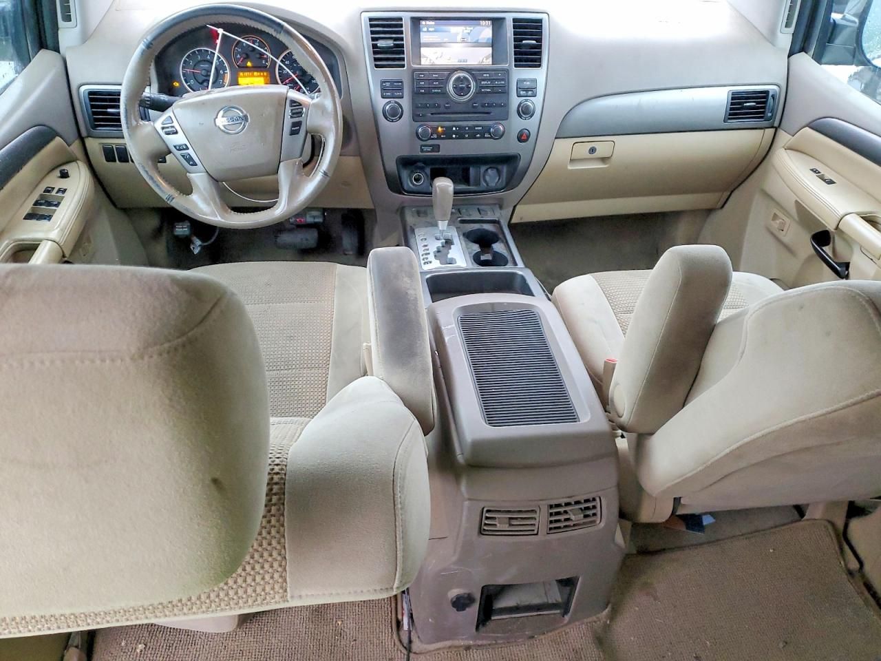 2014 Nissan Armada sv