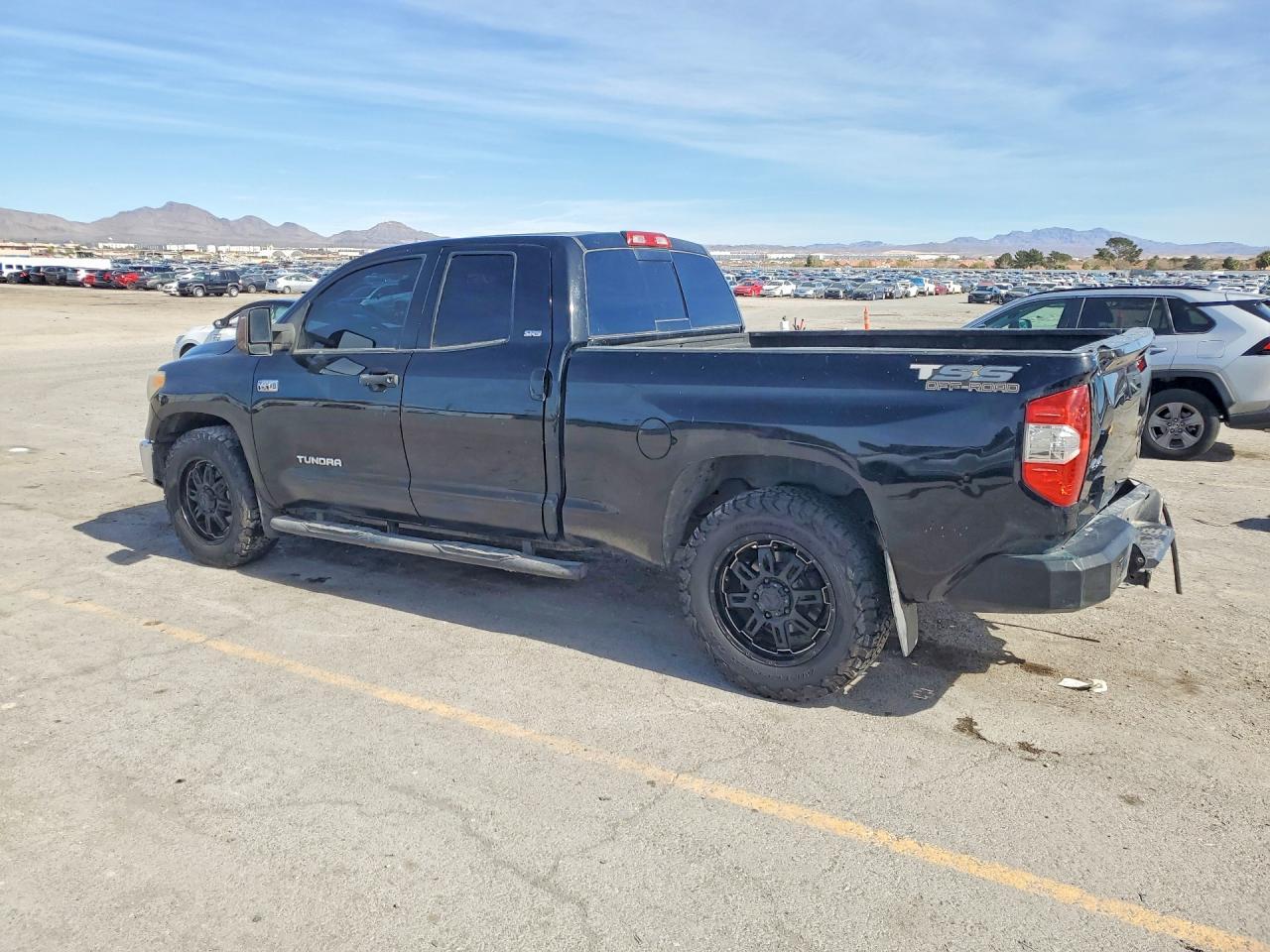 2014 Toyota Tundra SR5