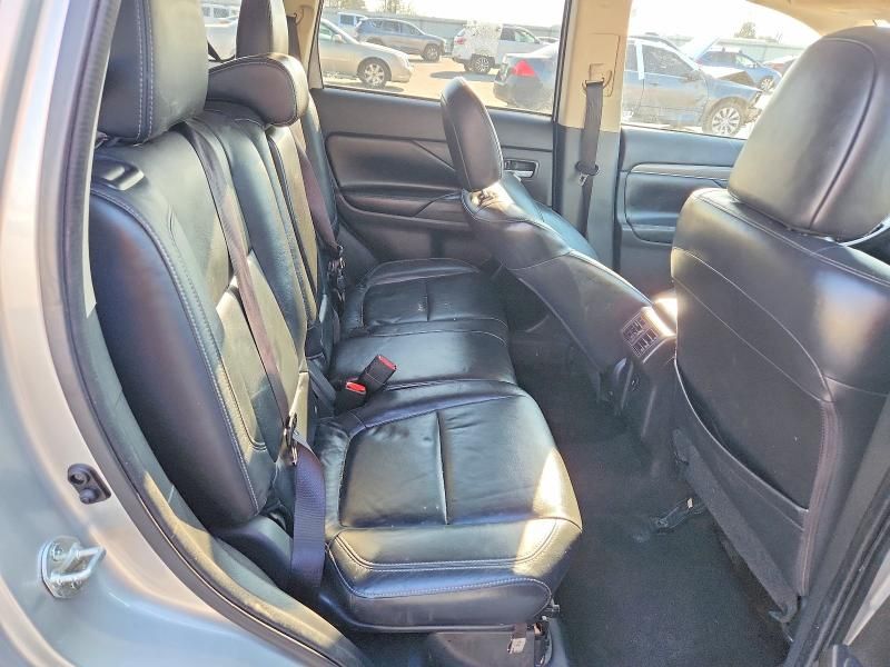 2019 Mitsubishi Outlander se