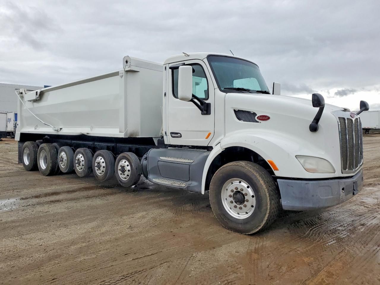 2016 Peterbilt 579 Dump Truck
