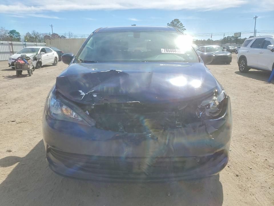 2017 Chrysler Pacifica lx