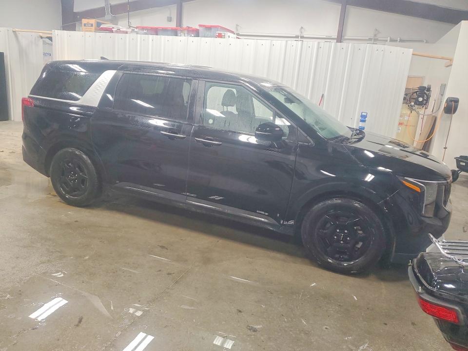 2025 KIA Carnival lx