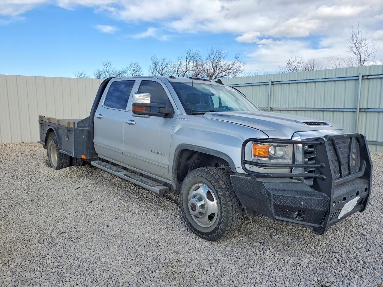 2018 GMC Sierra 350 Flatbed Truck