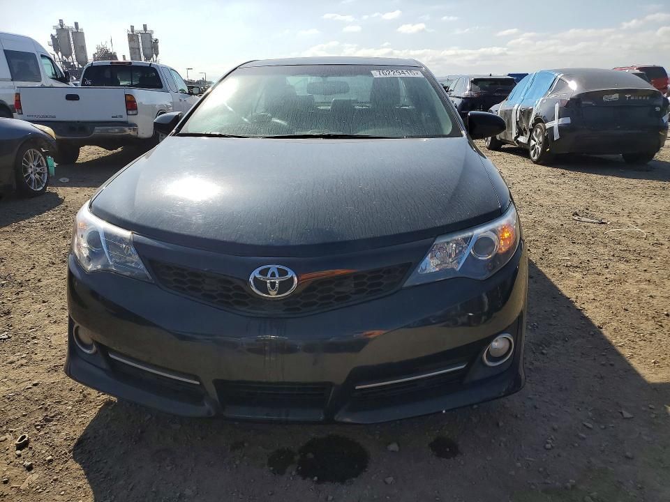 2014 Toyota Camry se