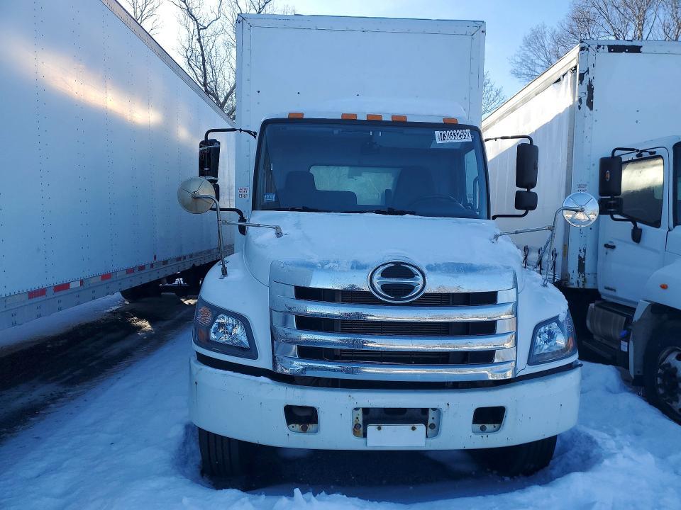 2017 Hino 268 BOX Truck