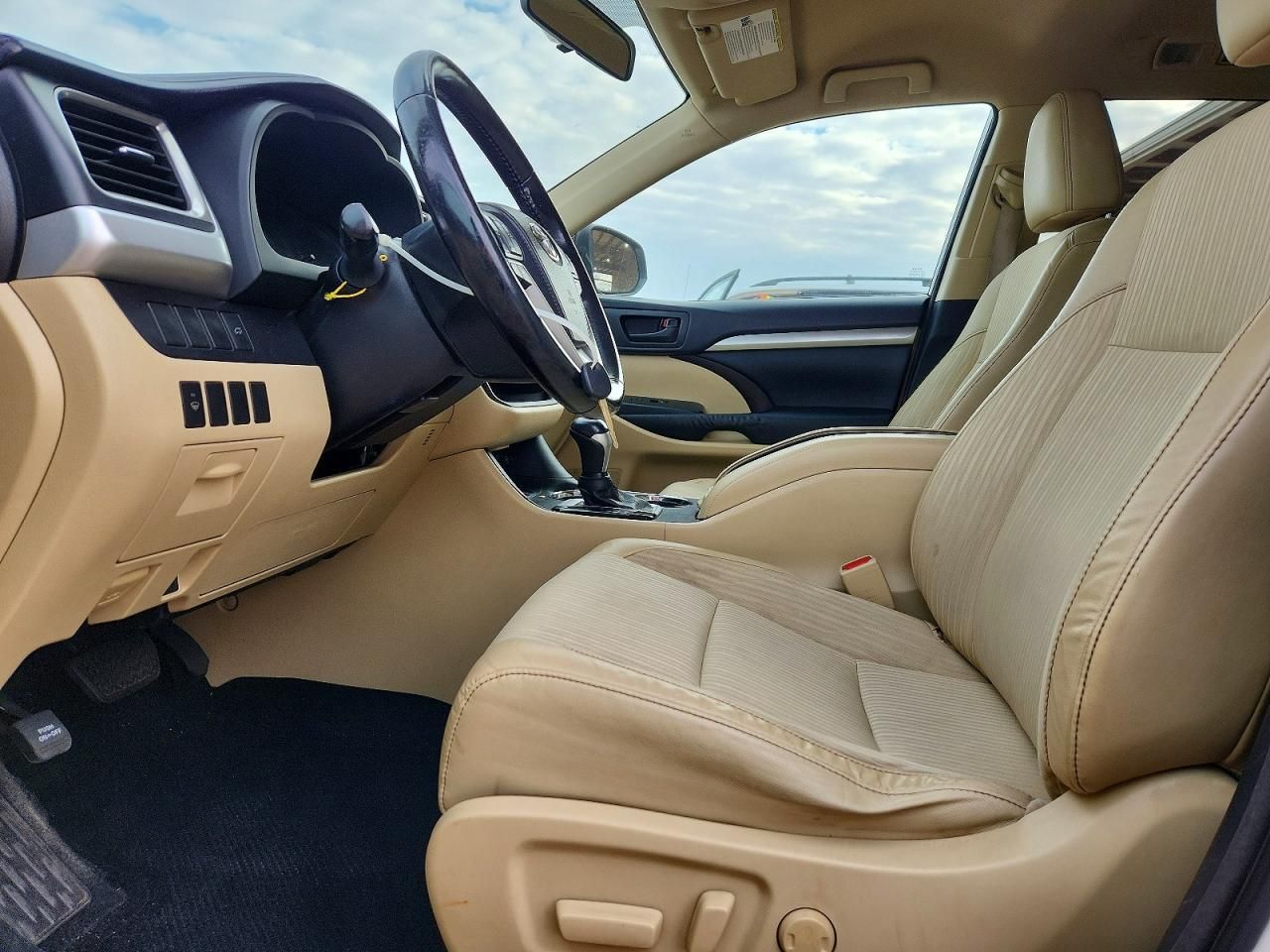 2015 Toyota Highlander le