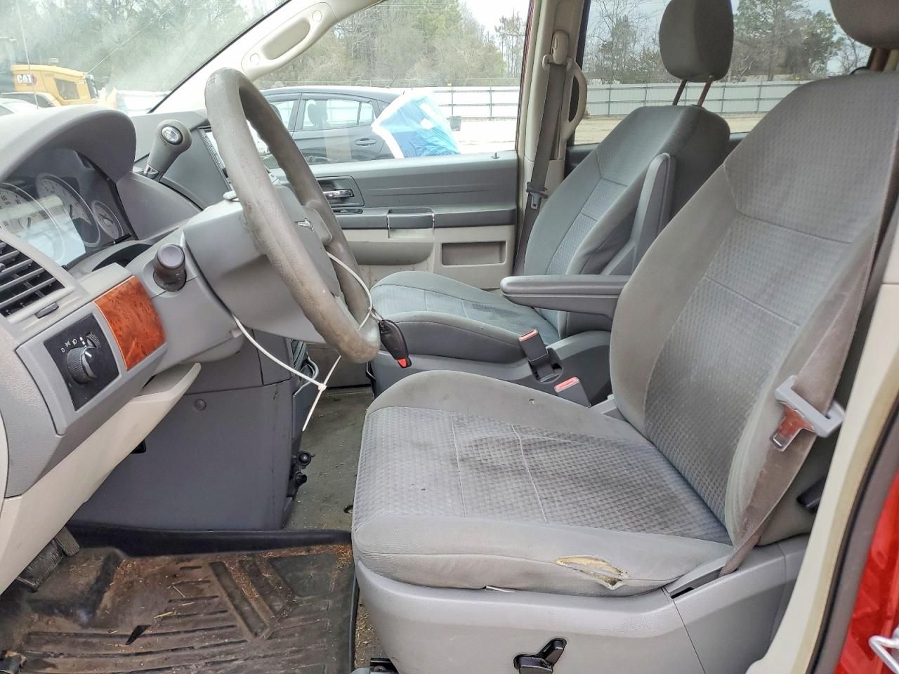 2009 Chrysler Town & Country lx