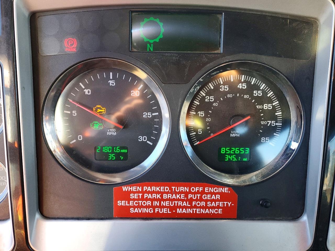 2013 Kenworth T660 Semi Truck
