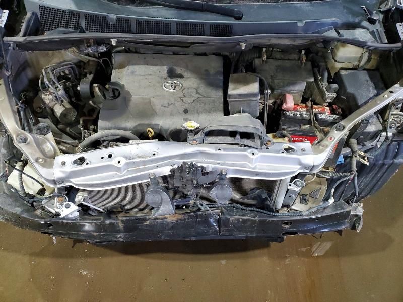 2013 Toyota Sienna xle