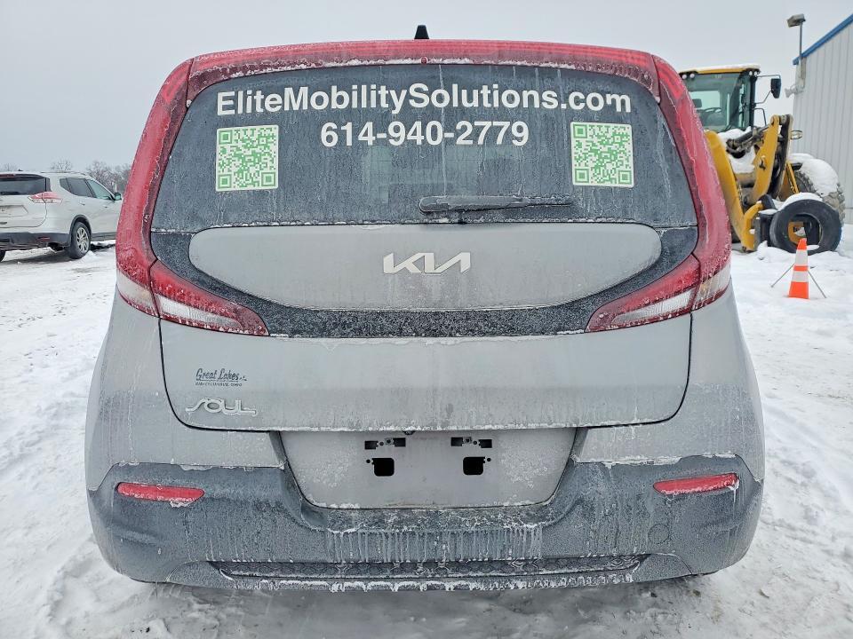 2022 KIA Soul lx