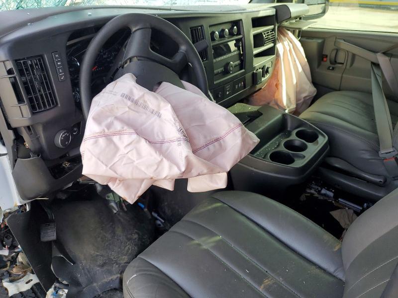 2025 Chevrolet Express G2500