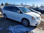 2015 Chrysler Town & Country Touring l