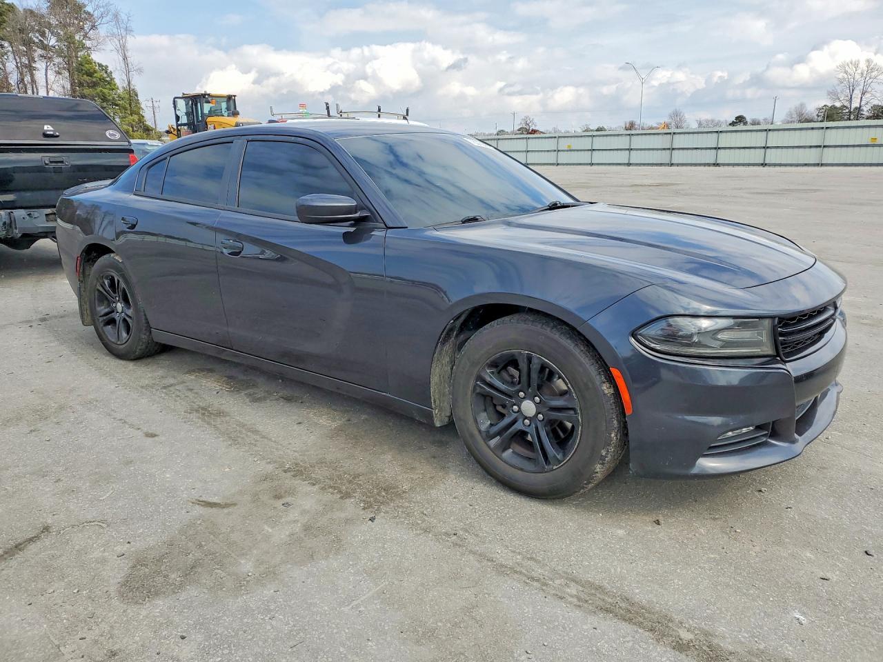2016 Dodge Charger sxt