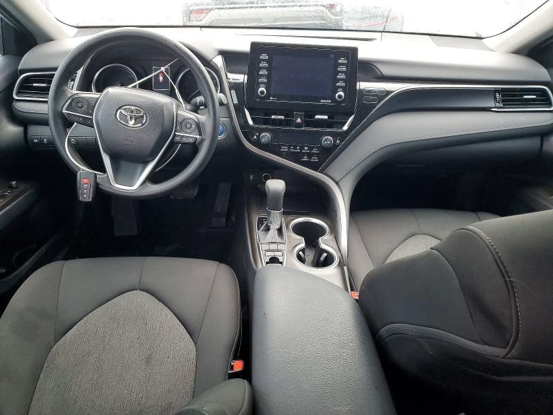 2022 Toyota Camry le