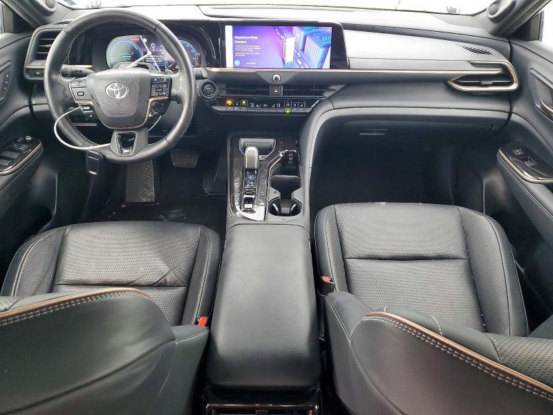 2024 Toyota Crown Platinum