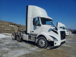Salvage cars for sale from Copart Walton, KY: 2020 Volvo VNR
