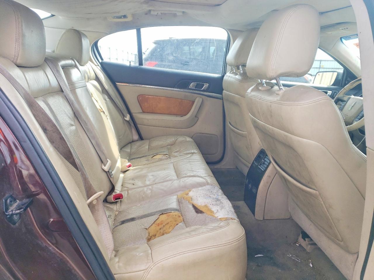 2009 Lincoln Townhouse MKS