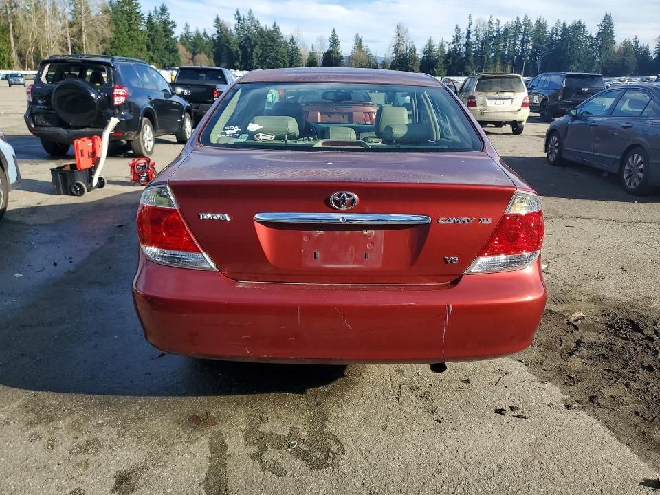 2005 Toyota Camry le