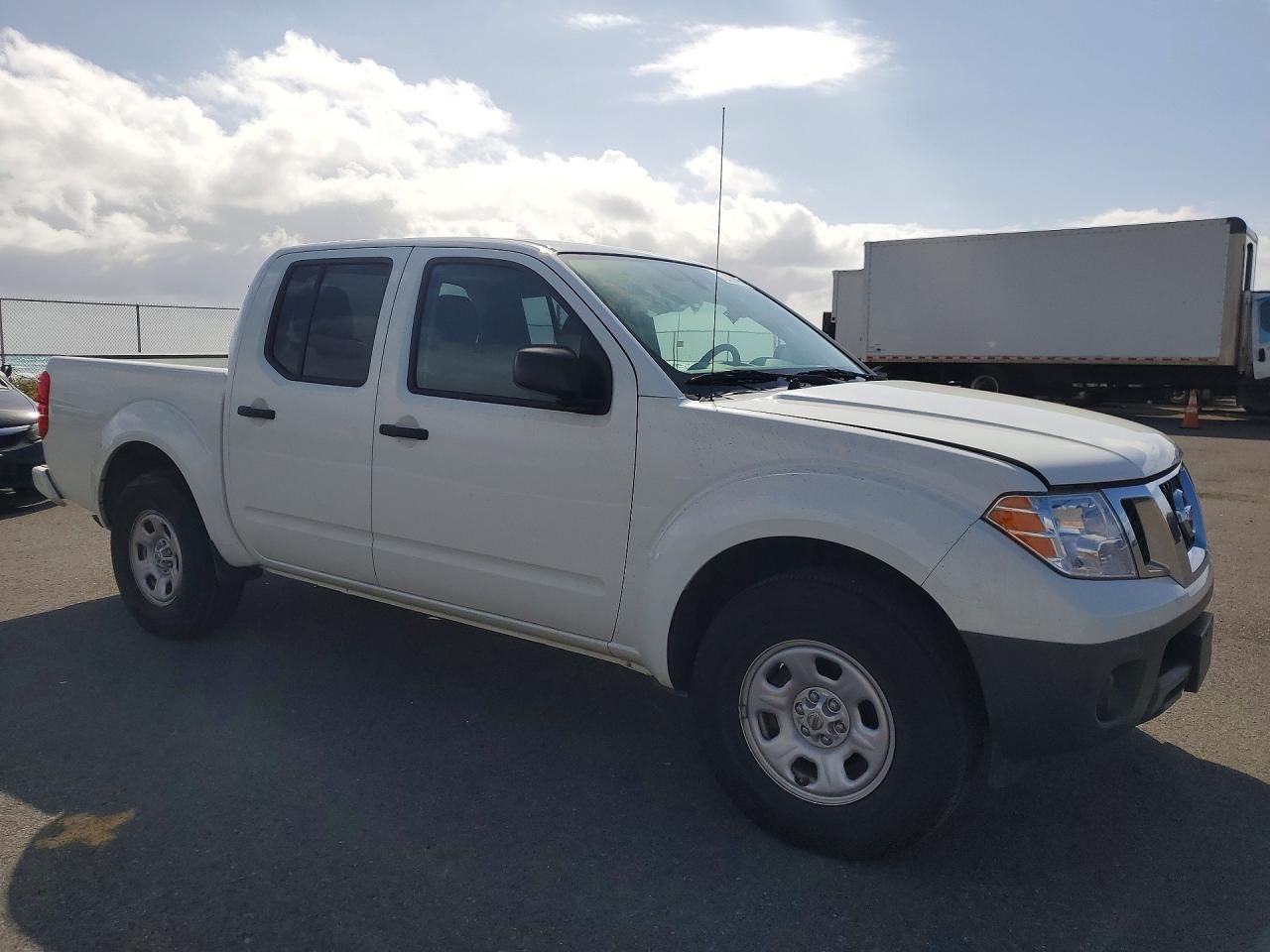 2019 Nissan Frontier s