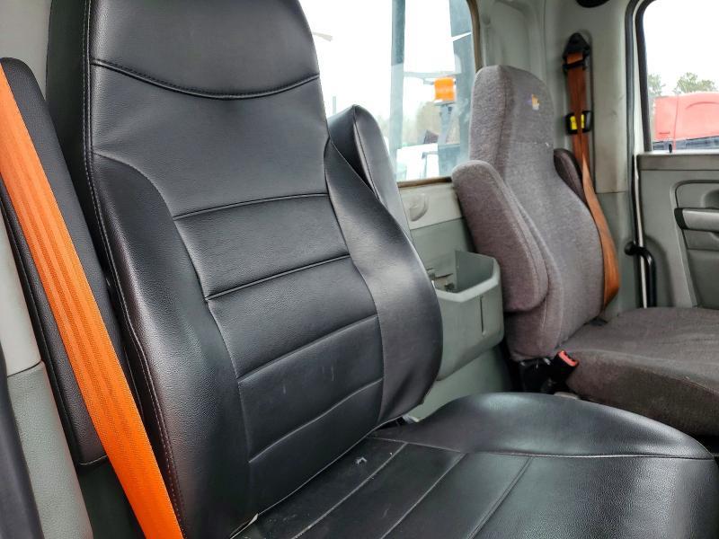 2019 Kenworth T680 Semi Truck