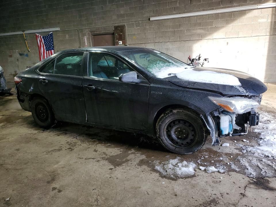 2015 Toyota Camry Hybrid